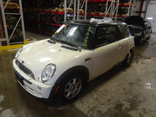 Load image into Gallery viewer, PARKLAMP Mini Cooper 2002 02 03 04 05 06 07 08 Left - NW82311
