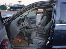 Load image into Gallery viewer, Fog Light Aspen Grand Cherokee Durango Dakota 2005 05 2006 06 07 08 09 10 - NW81591
