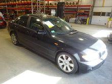 Load image into Gallery viewer, Fog Light BMW 320i 330i 325i 2002 02 2003 03 2004 04 2005 05 - NW82075
