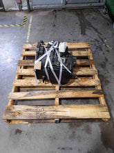 Load image into Gallery viewer, FRONT CV AXLE SHAFT Five Hundred Montego 05 06 07 Right - NW9482
