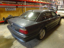 Load image into Gallery viewer, CARRIER ASSEMBLY BMW 740I 2000 00 2001 01 - NW46292
