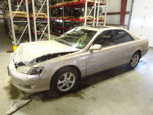 Load image into Gallery viewer, Park Lamp Light  LEXUS ES300 2001 - NW82862
