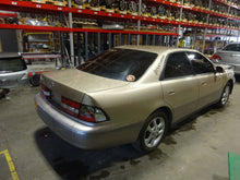 Load image into Gallery viewer, Park Lamp Light  LEXUS ES300 2001 - NW82861
