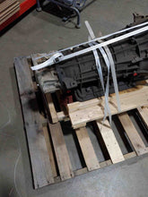 Load image into Gallery viewer, Steering Gear Rack Lincoln Navigator 1999 - NW168385
