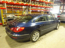 Load image into Gallery viewer, TURN SIGNAL LIGHT LAMP CC 09 10 11 12 Bumper Mounted Right - NW83635
