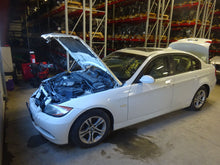 Load image into Gallery viewer, IGNITION SWITCH  BMW 325i 335i 328i Z4 M3 2006 06 2007 07 2008 08 09 10 11 - NW106640
