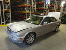 Load image into Gallery viewer, BODY CONTROL MODULE BCM COMPUTER Vanden Pl XJ8 XJ8L XJR 05-07 - NW33161
