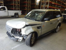 Load image into Gallery viewer, TRANSFER CASE Land Rover LR3 LR4 Range Rover Sport 2005 05 2006 06 07 08 09 - 11 - NW177080
