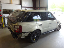 Load image into Gallery viewer, TRANSFER CASE Land Rover LR3 LR4 Range Rover Sport 2005 05 2006 06 07 08 09 - 11 - NW177080

