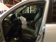 Load image into Gallery viewer, BODY CONTROL MODULE BCM COMPUTER Hyundai Santa Fe 10 11 12 - NW32286
