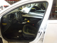 Load image into Gallery viewer, FRONT CV AXLE SHAFT Sonata Sonata Hybrid Optima 11-16 AT Right - NW12187
