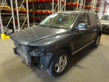 Load image into Gallery viewer, Stability Control computer Volkswagen Touareg Cayenne 2004 04 - NW38941
