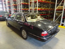Load image into Gallery viewer, Park Lamp Light Jaguar XJ8 2003 - NW82819
