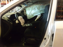 Load image into Gallery viewer, FRONT DOOR WINDOW SWITCH Nissan Pathfinder 13 14 15 16 17 Left - NW56847
