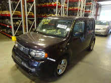 Load image into Gallery viewer, Fog Light Nissan Rogue Versa Cube FX35 M37 2006 06 2007 07 2008 08 2009 09 10 11 - NW82534
