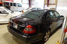 Load image into Gallery viewer, TRANSFER CASE E350 E280 E300 E320 E550 E63 2007 07 2008 08 - NW176980
