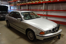 Load image into Gallery viewer, STEERING RACK BMW 528i 530i 525i 2000 00 2001 01 02 03 - NW168601
