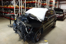 Load image into Gallery viewer, REAR AXLE SHAFT A3 Q3 Golf Golf GTI Tiguan 13 14 15 16 17 Left - NW14556
