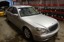 Load image into Gallery viewer, SIDE VIEW MIRROR S430 S500 S55 S600 00 01 02 Right - NW262331
