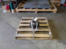 Load image into Gallery viewer, AXLE SHAFT Ford Thunderbird Lincoln LS LS6 LS8 03 04 05 06 Left - NW9335
