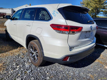 Load image into Gallery viewer, TRANSMISSION Toyota Highlander Venza 2009-2018 FWD VIN A - MM2955384
