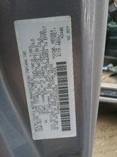 Load image into Gallery viewer, HEADLIGHT LAMP ASSEMBLY Toyota Tundra 00 01 02 03 04 Right - CTL193951
