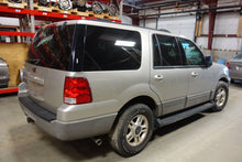 Load image into Gallery viewer, TRANSFER CASE Ford Expedition 2003 03 2004 04 - NW176482
