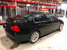 Load image into Gallery viewer, AIR BAG CONTROL MODULE COMPUTER 128i 135i 1M 323i 328i 335i M1 M3 08-13 - NW29229
