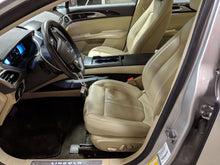Load image into Gallery viewer, Inverter Lincoln MKZ 2013 - NW50299
