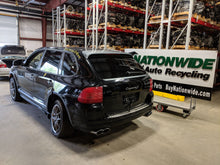 Load image into Gallery viewer, CARRIER ASSEMBLY Porsche Cayenne 2003 03 2004 04 2005 05 06 Rear - NW47352
