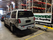 Load image into Gallery viewer, Wheel Rim Lincoln Navigator 2005 - NW196954
