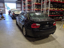 Load image into Gallery viewer, Fuel pump computer BMW 330i 328i 528i 525i 530i 2004 04 05 06 07 08 - 11 - NW29329
