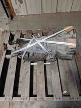 Load image into Gallery viewer, TRANSMISSION COMPUTER BMW 528i 1997 1998 - NW29533
