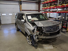 Load image into Gallery viewer, REAR AXLE SHAFT Honda Pilot 09 10 11 12 13 14 Right - NW11943
