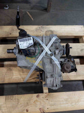 Load image into Gallery viewer, TRANSFER CASE Toyota 4 Runner 2001 01 2002 02 - NW177103

