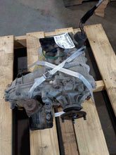 Load image into Gallery viewer, TRANSFER CASE Toyota 4 Runner 2001 01 2002 02 - NW177103
