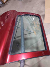 Load image into Gallery viewer, PARKLAMP Volvo V70 2001 01 2002 02 03 04 05 06 07 Right - NW83780
