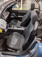 Load image into Gallery viewer, Steering Wheel  BMW Z4 2004 - NW213220
