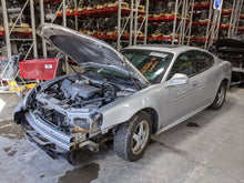Load image into Gallery viewer, HEADLIGHT LAMP ASSEMBLY Pontiac Grand Prix 04 05 06 07 08 Right - NW518842
