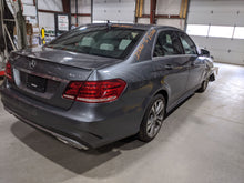 Load image into Gallery viewer, Radio  MERCEDES E-CLASS 2016 - NW517433

