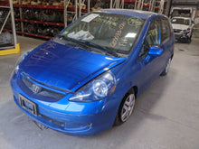 Load image into Gallery viewer, CV AXLE SHAFT Honda Fit 2007 07 2008 08 Right - NW225252

