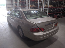Load image into Gallery viewer, RADIATOR Toyota Avalon 2000 00 2001 01 2002 02 2003 03 2004 04 - NW230594
