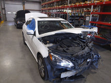 Load image into Gallery viewer, COMMUNICATION CONTROL MODULE COMPUTER B250 E250 Van C250 C300 14-16 - NW235867
