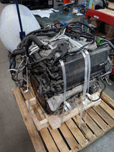Load image into Gallery viewer, RADIATOR LR4 Range Rover Sport 10 11 12 13 14 15 16 - NW230587
