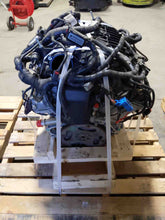 Load image into Gallery viewer, Air Cleaner Box Buick Enclave 2014 - NW221783
