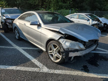Load image into Gallery viewer, Radio  MERCEDES E-CLASS 2010 - NW371624
