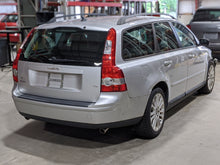 Load image into Gallery viewer, CV AXLE SHAFT Volvo V70 S40 C30 04 05 06 07 08 09 Left - NW225791
