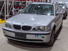 Load image into Gallery viewer, FRONT DOOR GLASS BMW 323i 328i 1999 99 00 01 - 05 Left - NW252257
