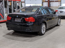 Load image into Gallery viewer, [INVENTORYCAR_YEAR_MAKE_MODEL] SIDE MARKER LAMP LIGHT Fender Mounted Right - NW263274

