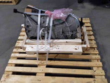 Load image into Gallery viewer, CARRIER ASSEMBLY Mercedes S430 2000 00 01 02 03 Rear - NW271517
